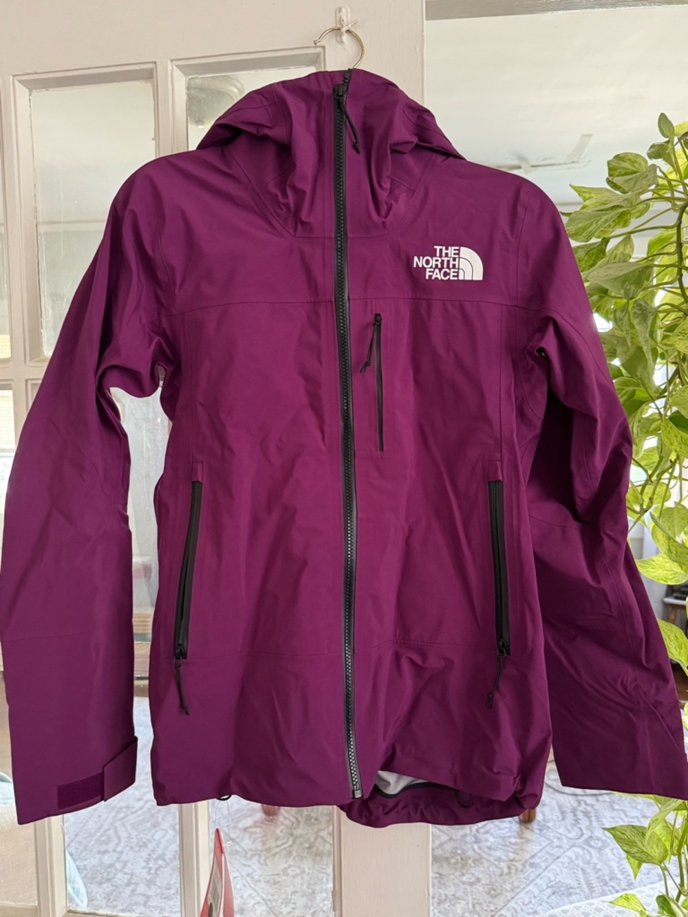 The North Face Women's Purple Jacket SUMMIT series Futurelight Shell Size Small